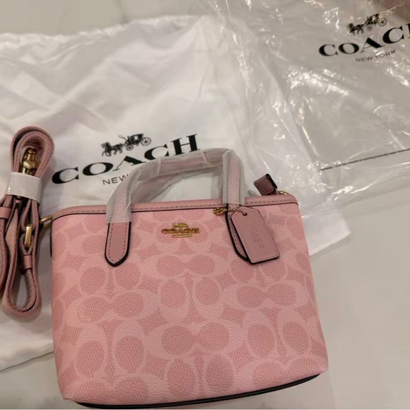 Coach Handbags - Coach Chain Bags Wallets